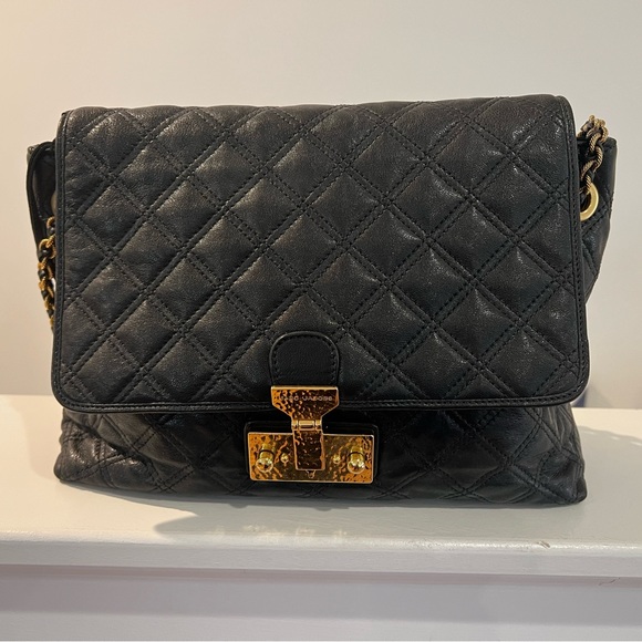 Marc Jacob’s version of Chanel shoulder bag. Beautiful dressy purse. - Picture 1 of 7